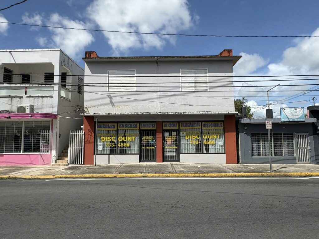PROPIEDAD COMERCIAL EN VENTA – LAS PIEDRAS, PR